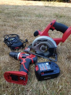 SKIL 2680-10 18v Drill And 5 3/8" Circular Saw Combo. Needs New Battery
