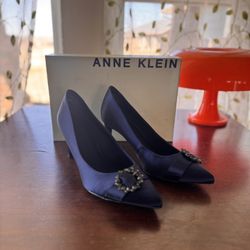 Anne Klein Shoes Size 9.5