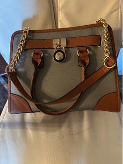 Dasien purse