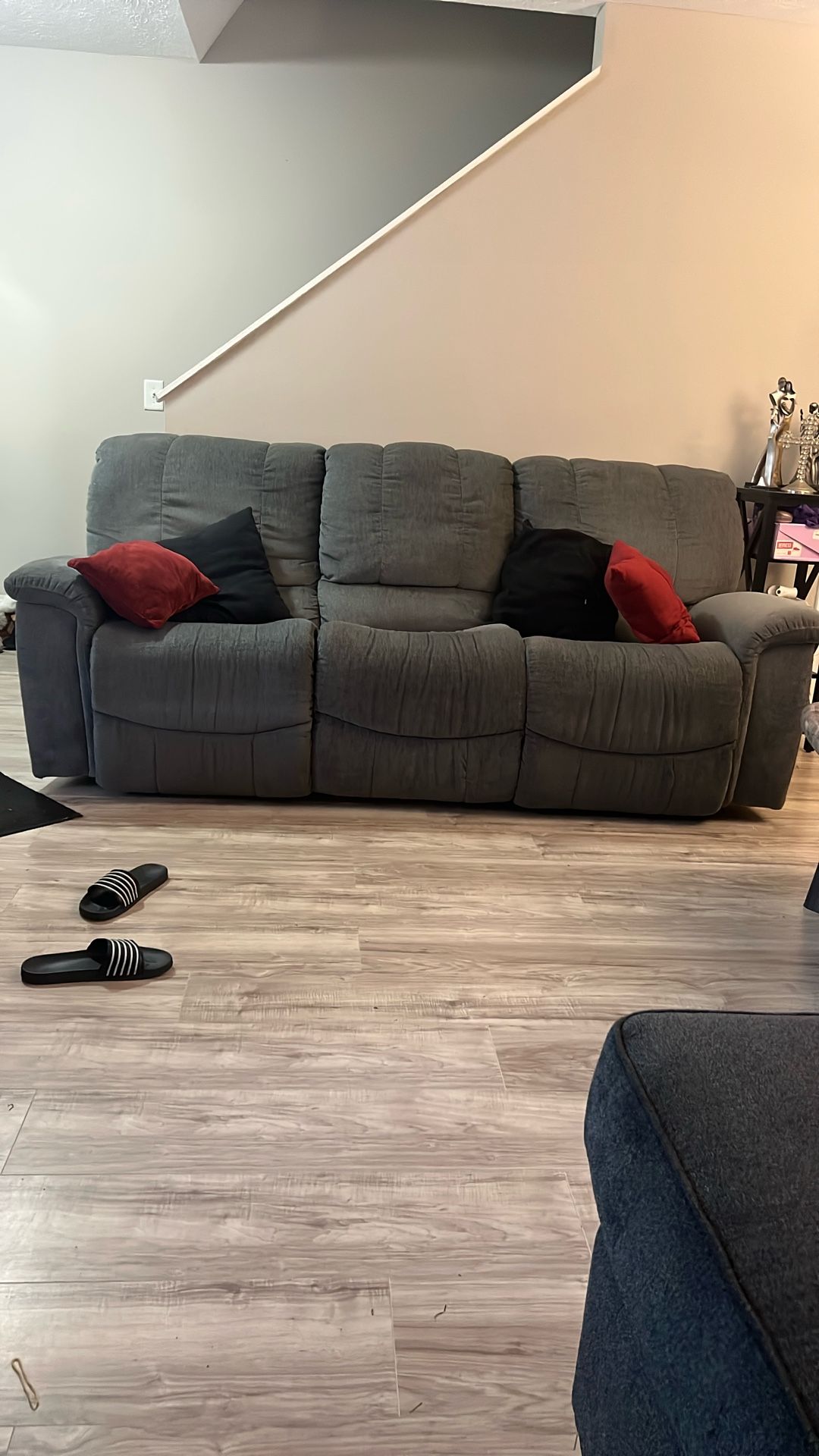 Couch With recliner on each end of The Couch