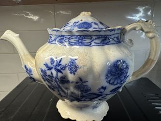 Antique Allerton Flow Blue Onion Teapot