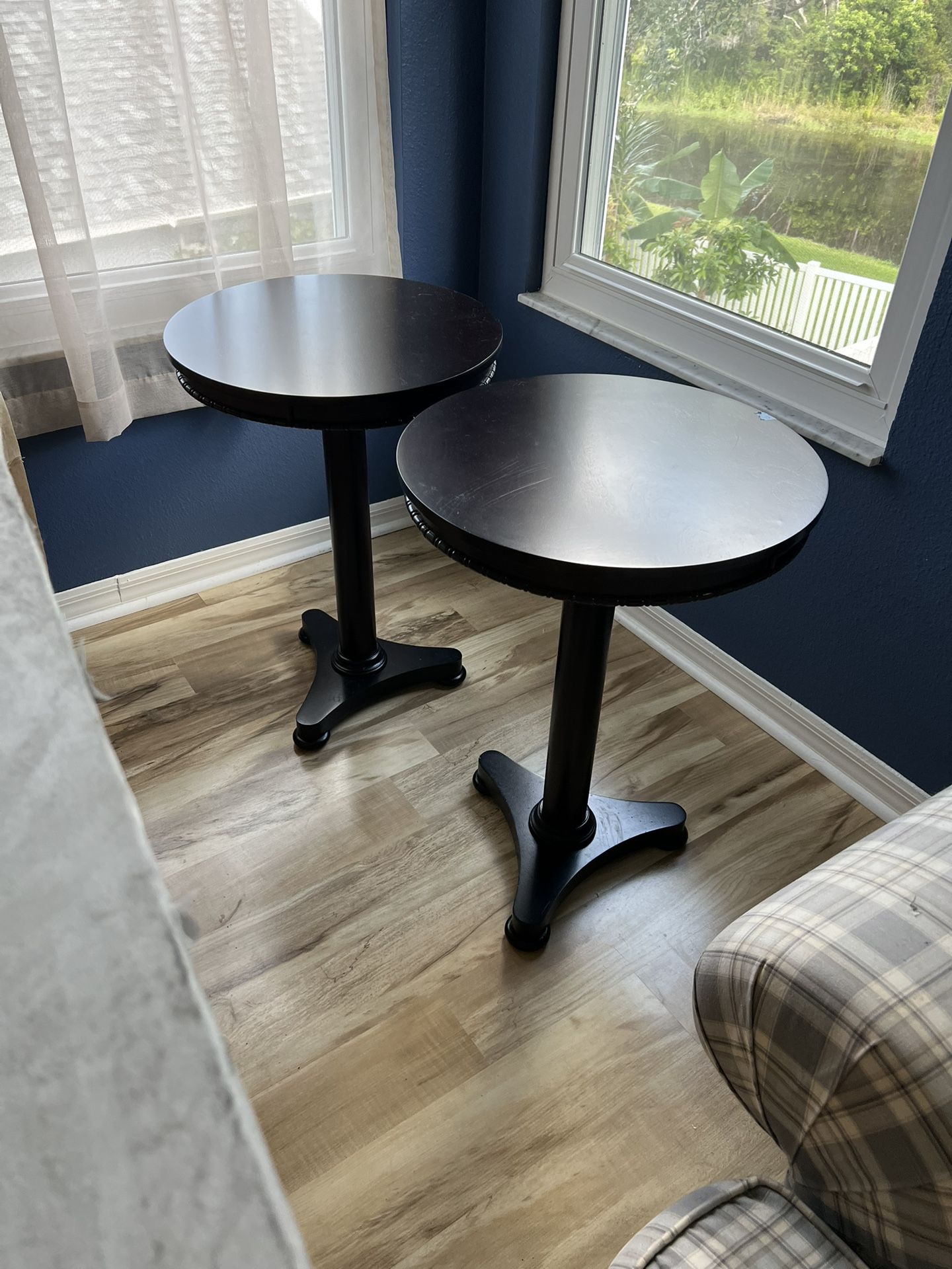 2 End Tables