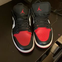 Jordan Air Jordan 1 Low Bred Toe 2.0 553558-161 Black Red White Leather Sneaker