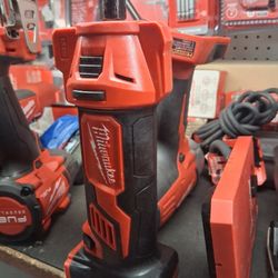 MILWAUKEE M18 CORDLESS CUT- OUT DRIWAL DRIWAL  USED 
