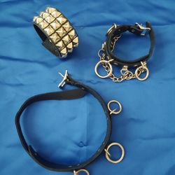 Halloween leather color and chain accessories