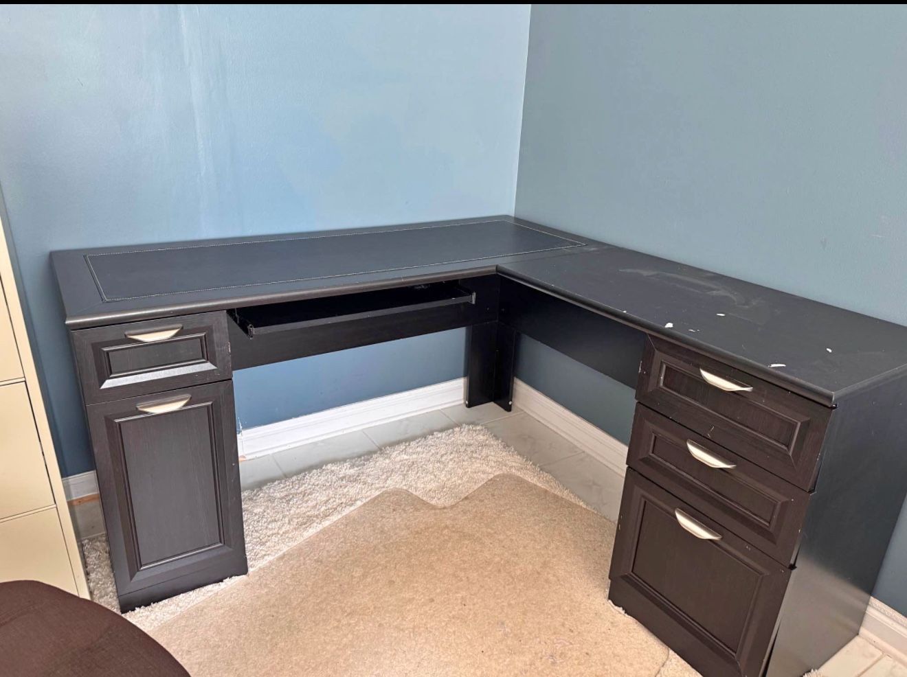 Mandolin Corner Desk