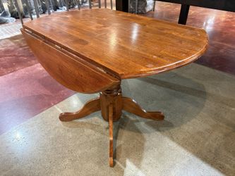 Classic Round Wooden Drop-Leaf Dining Table