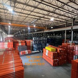 12’ Teardrop Pallet Racks Beams Pallet Racking Warehouse Racks Forklifts 