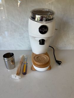 Niche zero - white