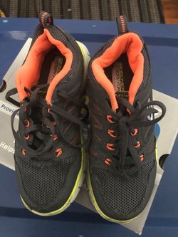 Sketchers kids size 3