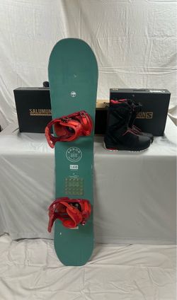 Arbor Snowboard Package With Boots and Bindings