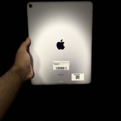 iPad Air 13” M2 Chip 128GB WiFi Only - Purple! Financing Available and With Warranty!