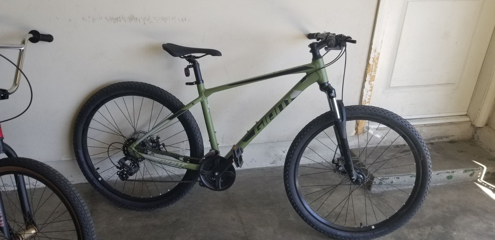 Giant mountain bike 600 Or Better Offer 