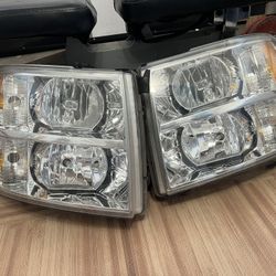 Chevy Silverado Headlight Pair 