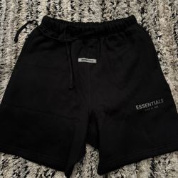Essentials Shorts