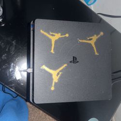 PS4