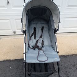 Maxi-Cosi Bella Gray Stroller