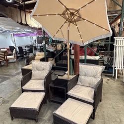 New In Box Set Of 5pcs Outdoor Set In Navy Blue Or Khaki Color (Base Not ncluded)