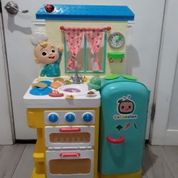 Cocomelon Toddlers Play Kitchen 