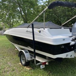2022 Hurricane 188 Deck Boat