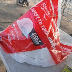 Milwaukee BOLT™ Full Brim Hard Hat