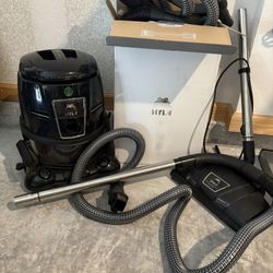 Hyla Carpet cleaner 