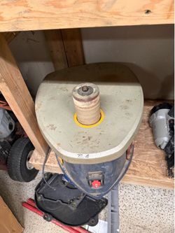 Sanding table.
