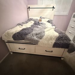 Queen Bedframe and Headboard With Storage