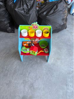 Cocomelon paint station