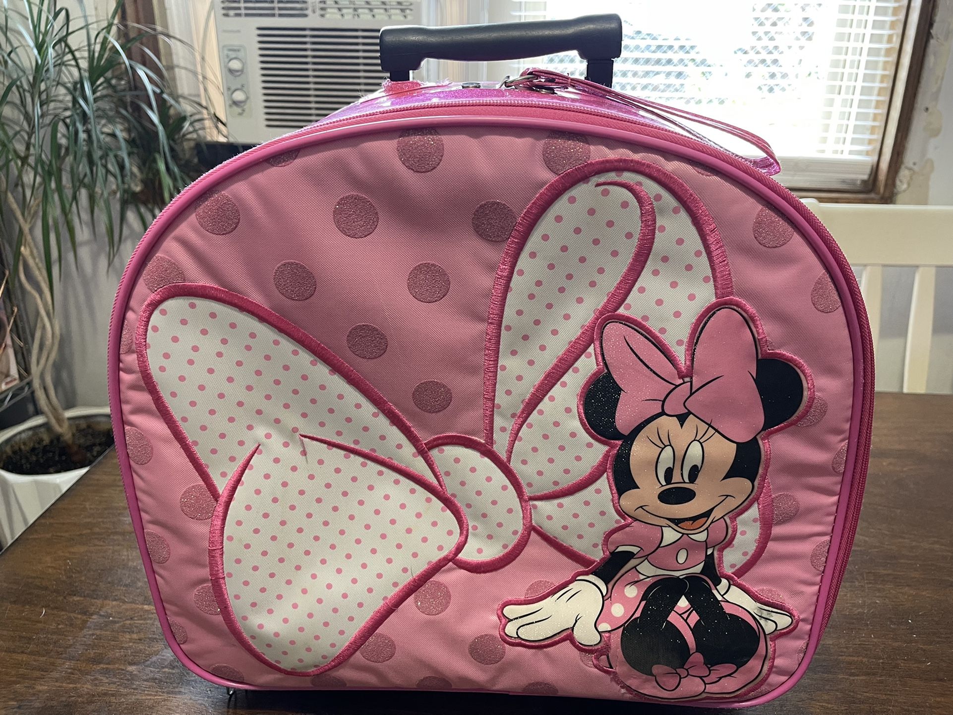 Disney Minnie Mouse Girls’ Carryall Pink Luggage Suitcase