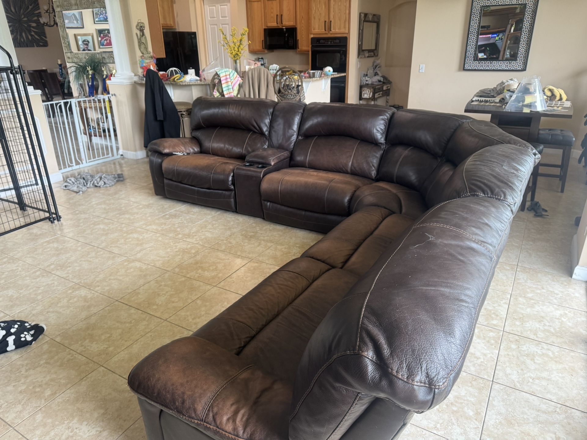 NATUZZI LEATHER SECTIONAL SOFA. POWER AND MANUAL RECLINERS