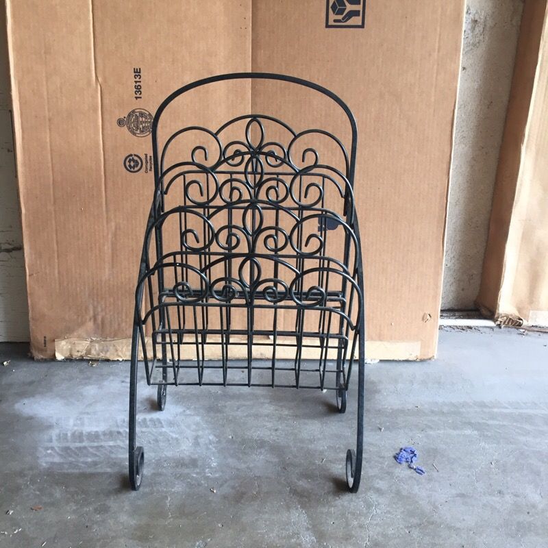 Magazine rack