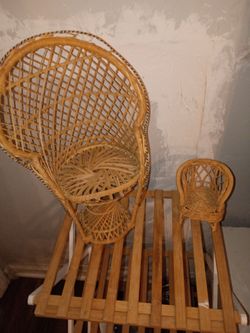 Wicker Peacock Chair with Mini Chair