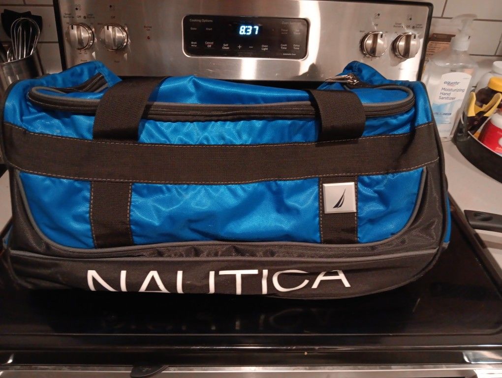 NAUTICA DUFFLE BAG