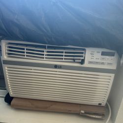 LG Window Air Conditioner 