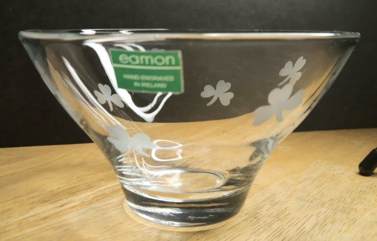 St Patrick's Irish Shamrocks☘Clover Crystal Bowl Hand Engraved In Ireland 5 1/4 x 3 1/4 Inches