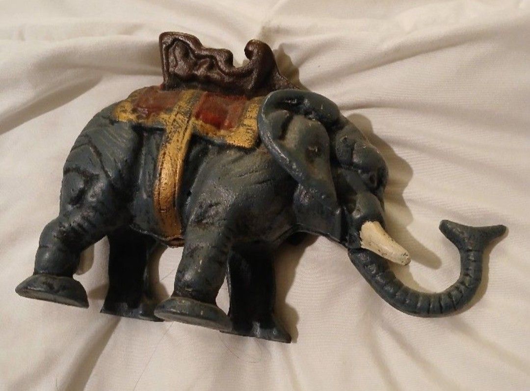 Vintage Hubley Howdah Cast Iron Bank