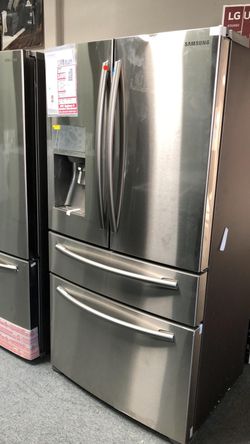 Fridge refrigerator Samsung 24 ft.³ counter depth French door original price $3110 our price $1775 only