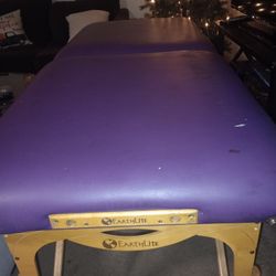 Massage Table 