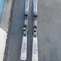 Skis