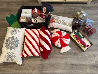 Lot of Nice quality Christmas decorations