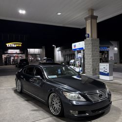 2010 Lexus LS 460