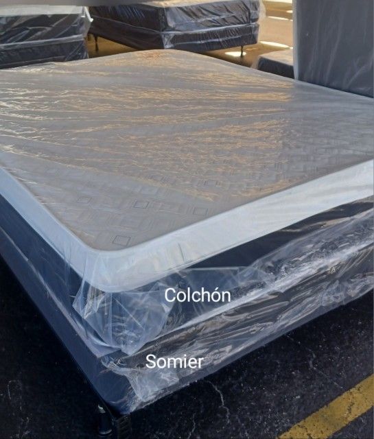 NEW QUEEN PILLOW TOP MATTRESS and BOX SPRING. Bed frame not included 👍