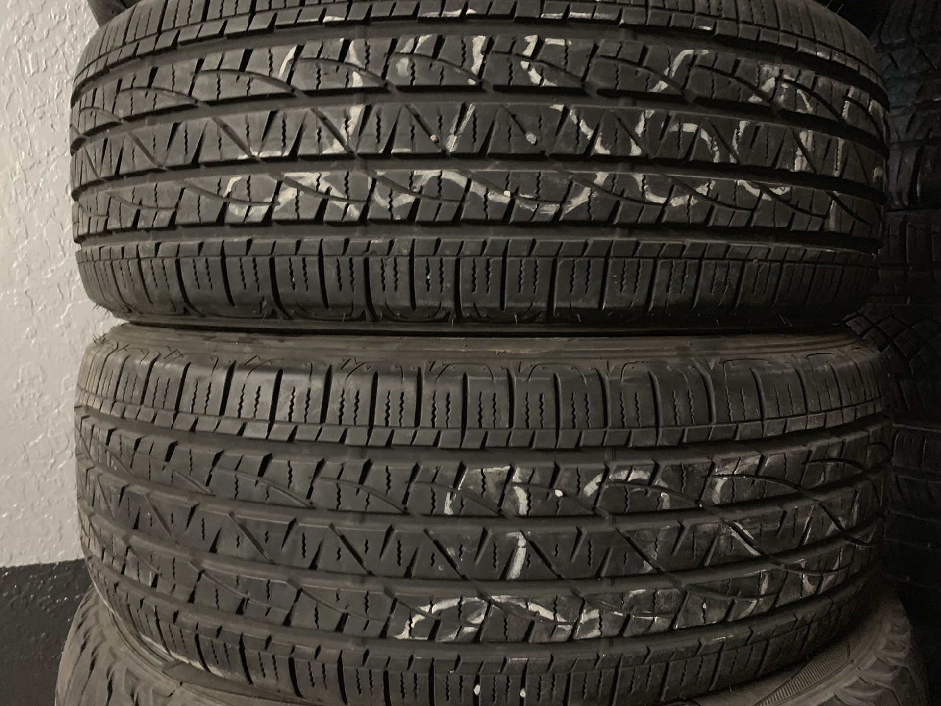 2256017 Pair 17 Tires