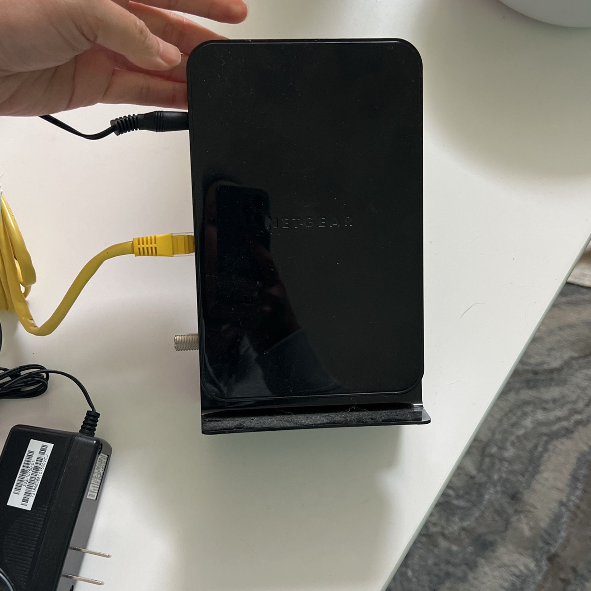 Netgear Modem with cords