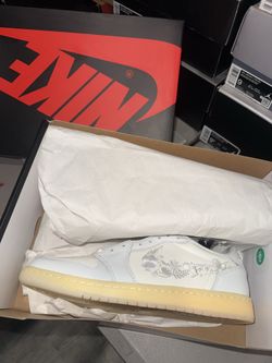 J1 low floral swoosh Sz 11