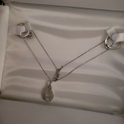 Real Diamond Rings And Necklace 