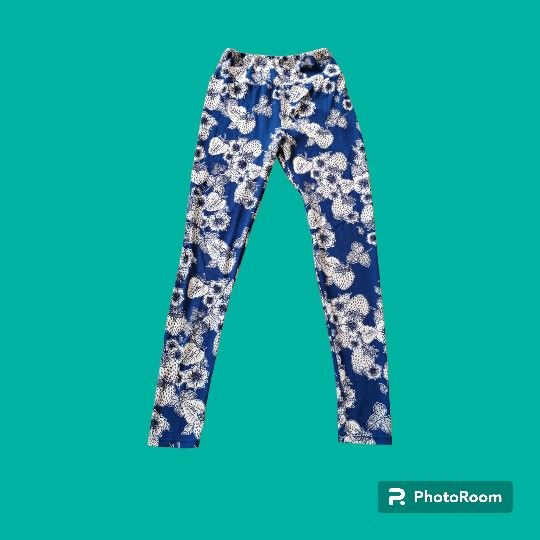 LuLaRoe Strawberry Leaf Fruity Floral Women's Yoga Pants Leggings blue and White
