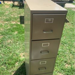 4 Drower File Cabinet 