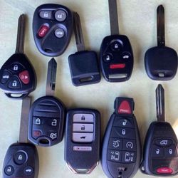 Llaves Y Controles Para Carros Keys And Fobs Most Models Incluye Programacion